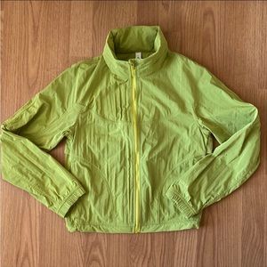❤️ Lululemon Lightweight Hooded Jacket in Yellow Serpentine Size 2 NWOT